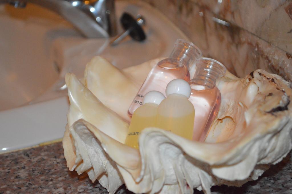 La Paillote Guest House رايونغ الغرفة الصورة