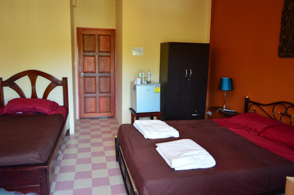 La Paillote Guest House رايونغ الغرفة الصورة